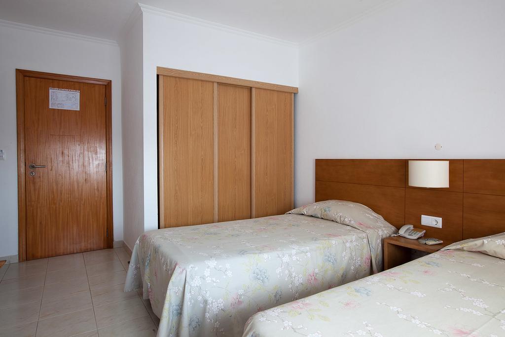 Hotel Solmar Calheta  Стая снимка